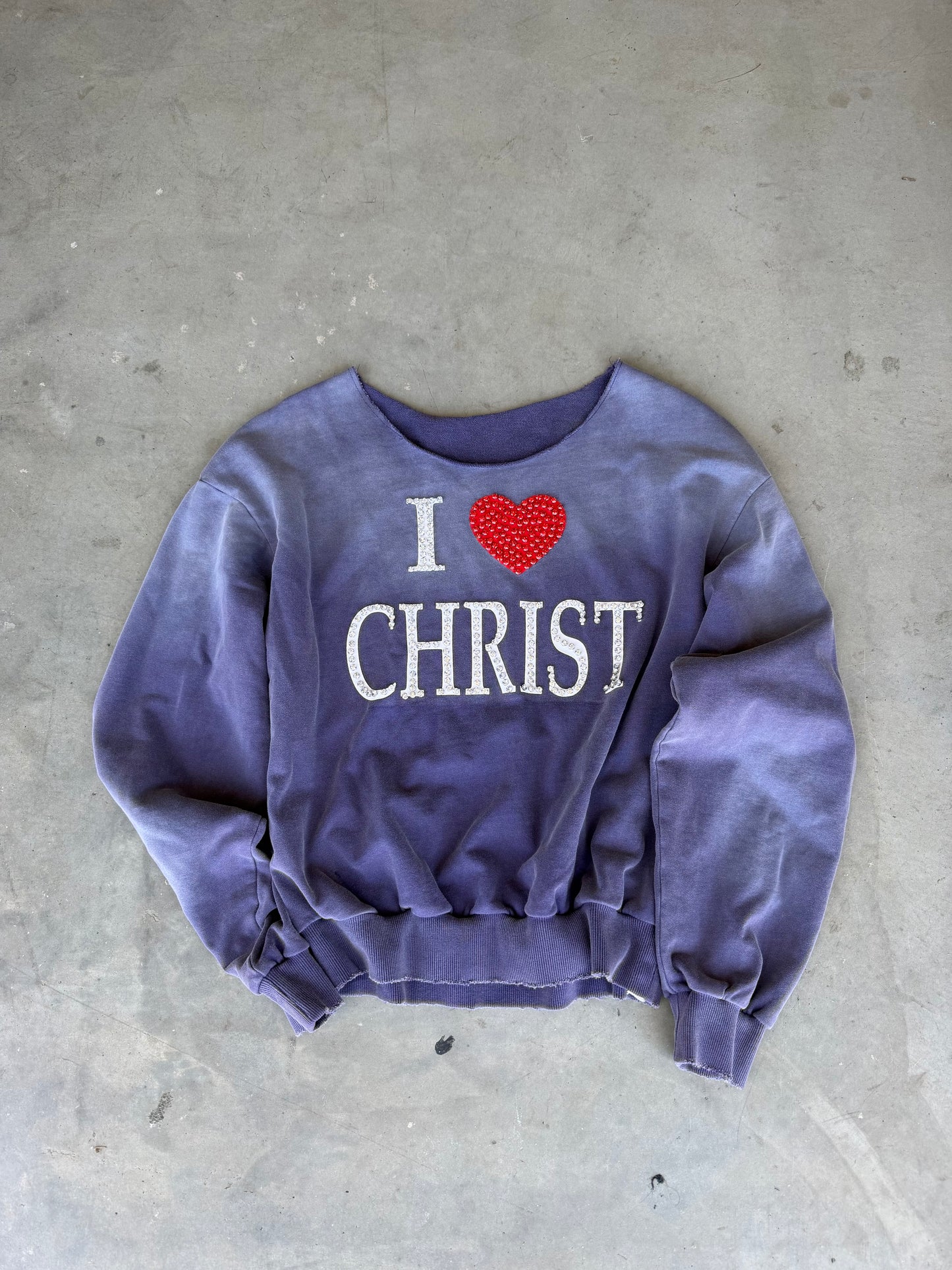 I <3 CHRIST CREWNECK